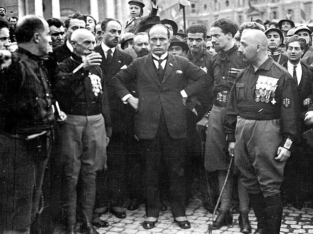 1945: Benito Mussolini Arrested while Trying to Escape from Italy