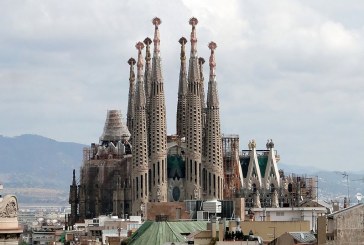 1926: Antoni Gaudí: The Brilliant Architect who Designed the Future Tallest Church Building in the World
