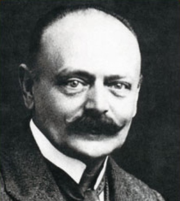 1907: Penkala Patents his Fountain Pen