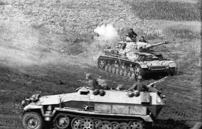 battle of kursk tiger tanks
