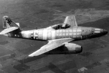 1942: Nazi Germany Tested the First Operational Jet Fighter in History