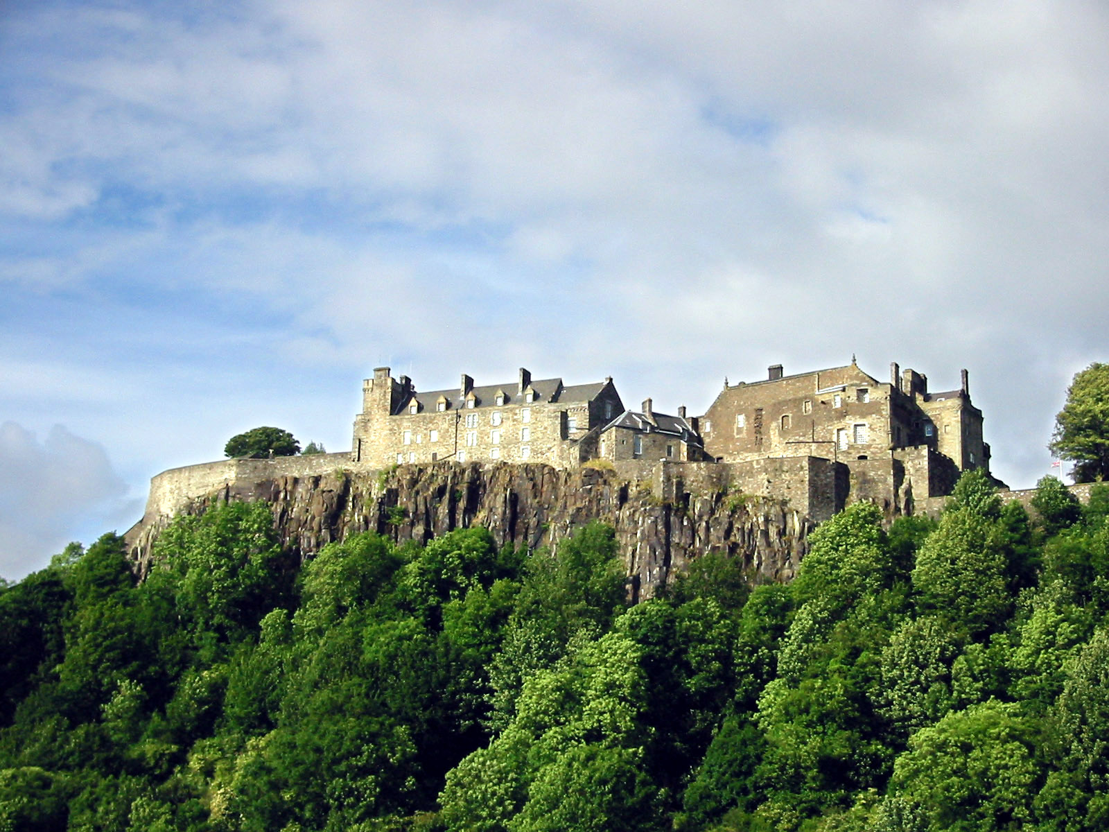 1304: Stirling Castle Captured by English Forces