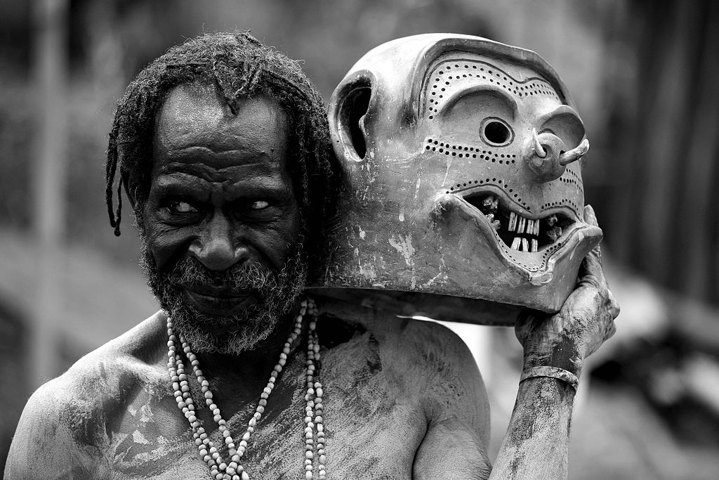 1975: Papua New Guinea: The Country with the Most Languages in the World