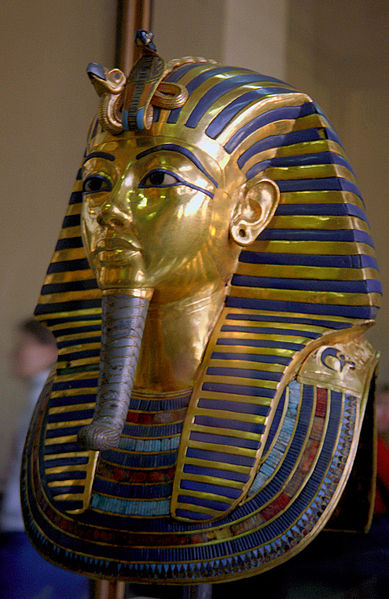 1922: Unexplained Deaths of those who First Entered the Tomb of Tutankhamun