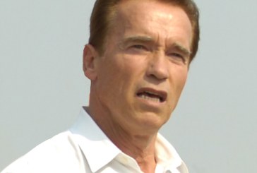 2003: Arnold Schwarzenegger Becomes Governor of California