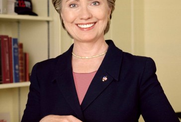2000: Hillary Rodham Clinton Becomes U.S. Senator