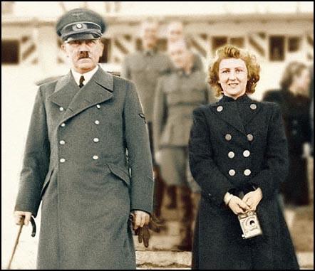 1912: How did Hitler and Eva Braun Meet?
