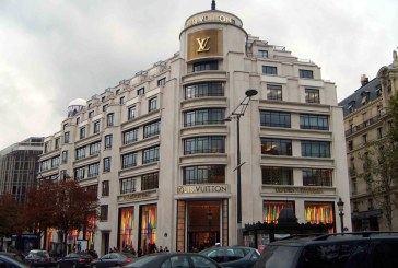 1892: Louis Vuitton – The King of Luxurious Luggage