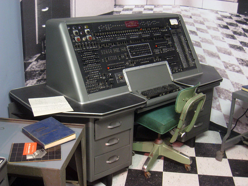 1951: The Famous UNIVAC Computer from the 1950s Weighed 13 Tons