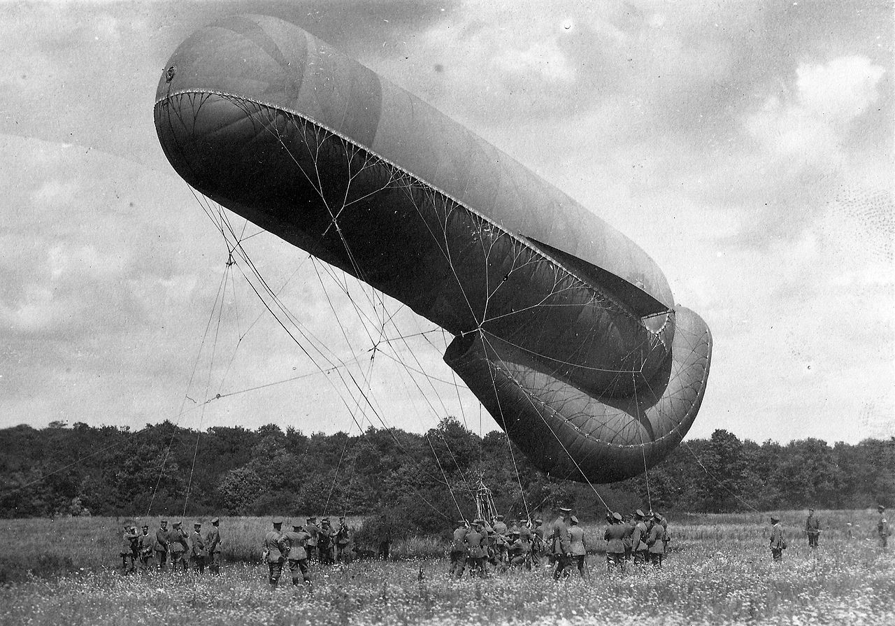PHOTO: German Military Observation Balloon in World War I (1915)