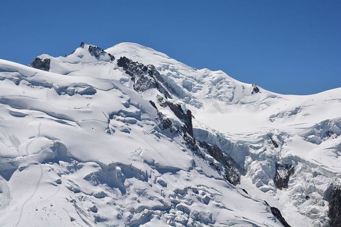 Plane struck Mont Blanc Mountain – 1966.