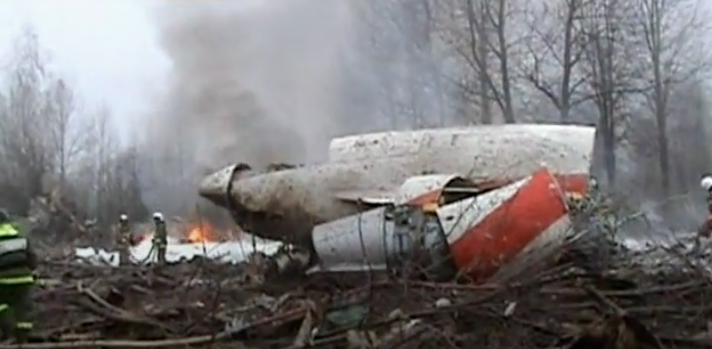2010: Polish President and his Wife Killed in Plane Crash in Russia