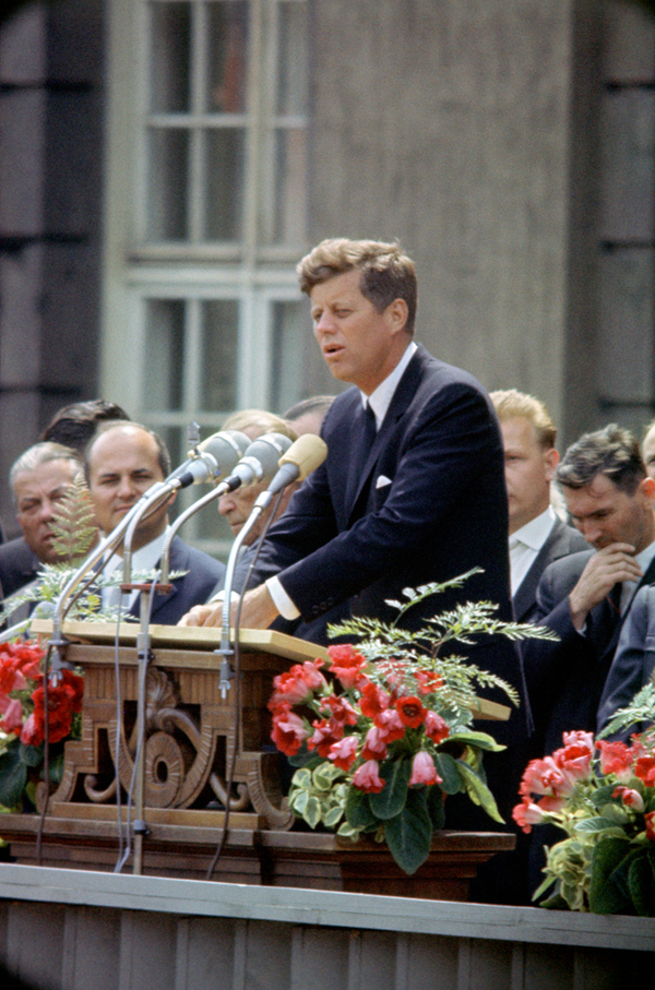 John F. Kennedy: “Ich bin ein Berliner” – 1963.