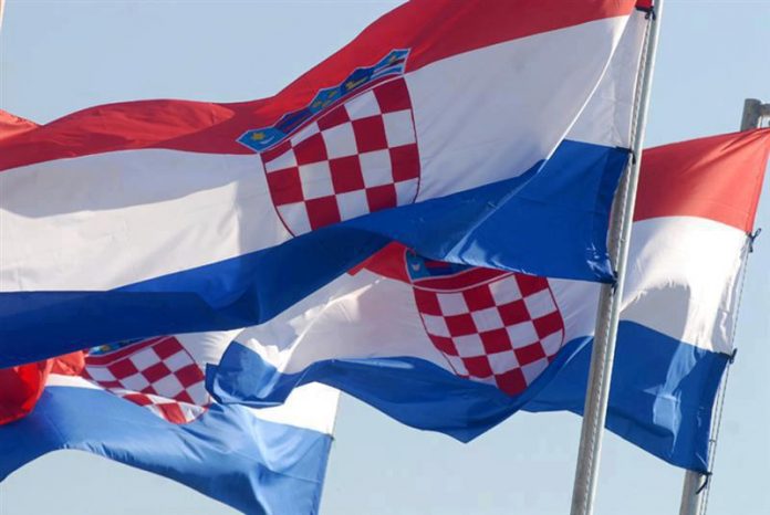 Croatia declares independence